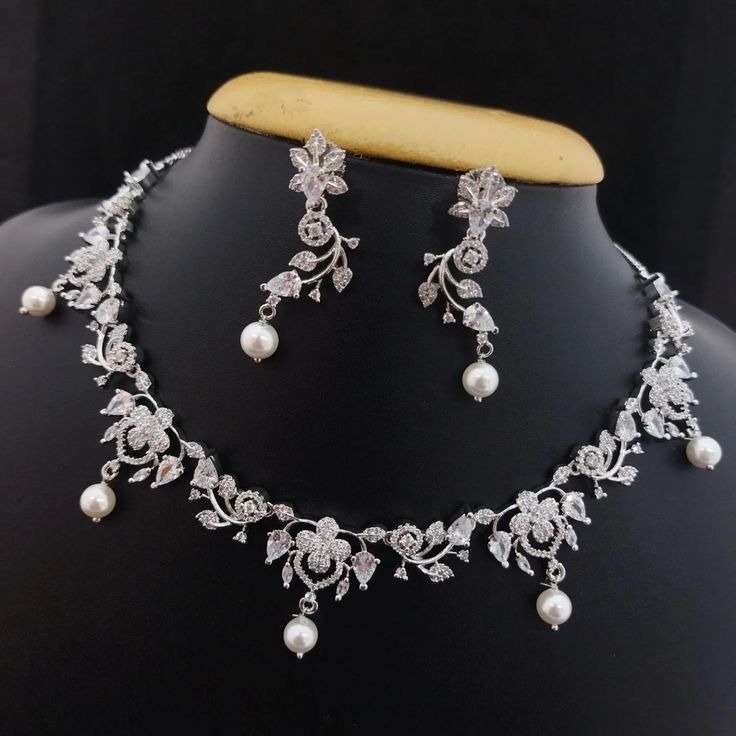 Starlight Diamond Floral Set